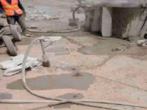 宜秀水泥混凝土路面板底注浆技术 路面脱空注浆整治方案